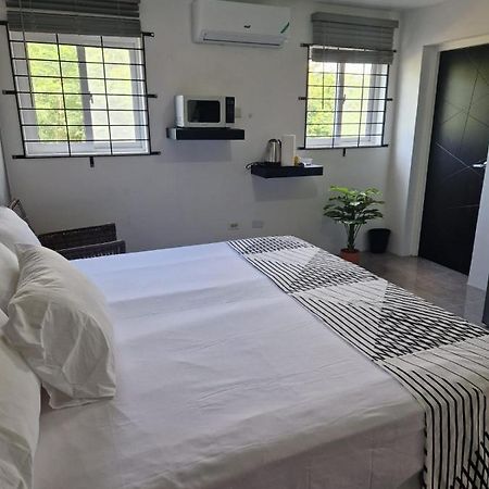 Hotel Boonoonoonous Kingston Esterno foto